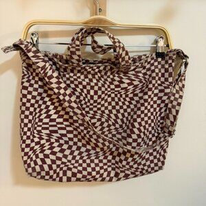 BAGGU Duck Bag Tote Maroon Trippy Checker Cream Checkered Pattern Print